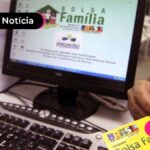 computador com a tela do bolsa família