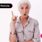 Idosa com expressão surpresa