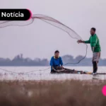 imagem de pessoa pescando ao lado de outra