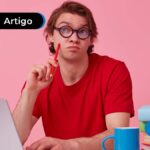 Imagem mostra jovem com expressão de dúvida.