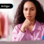 Imagem jovem com expressão de preocupada.