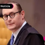 imagem de ministro e óculos