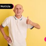 Pessoa de blusa branca