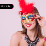 imagem de pessoa feliz no carnaval com máscara