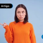 Pessoa apontando para o lado com um rosto confuso