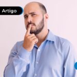Pessoa com olhar pensativo