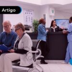 Pessoas em um hospital