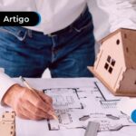 Pessoa planejando para construir uma casa