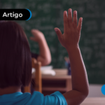 Pessoa em uma sala de aula