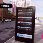 Painel digital de ônibus em Salvador.