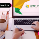 Notebook ligado no site "Simples nacional".