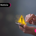 Celular com mensagem de golpe.