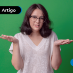 Pessoa com olhar confuso