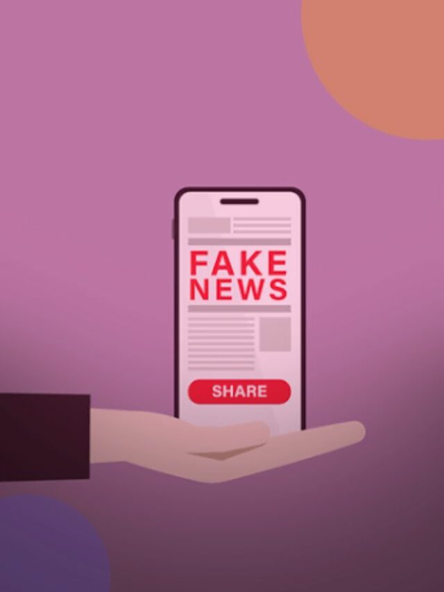 Imagem ilustrativa de um celular escrito "Fake News"