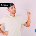 Pessoa com expressão de dúvida após perceber que não recebeu a segunda parcela do décimo terceiro salário.
