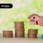 moedas e uma casinha representando quanto de score precisa para financiar uma casa