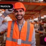 homem usando um EPI(equipamento de segurança do trabalho)
