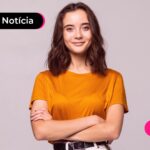 Mulher cruzando os braços