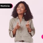 Mulher feliz fazendo joinha