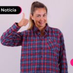 Morador de Santa catarina sorrindo após ler notícia sobre possibilidade de contratar consignado privado.