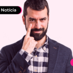 homem apontando para o dedo em sinal de desconficiancia