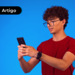 Homem no celular