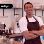 Homem feliz no trabalho