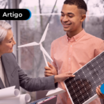 Homen indo fazer instalação de energia solar em apartamento