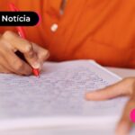 Pessoa fazendo prova do CNU 2025.