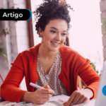 Pessoa jovem fazendo estágio não obrigatório.