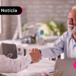 Idosos feliz que consignado INSS ganhou proteção.