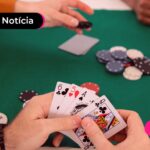 Pessoas jogando apostado.