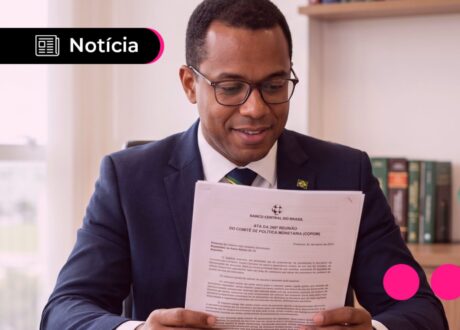 Copom diz que queda da Selic deve ser pausada pelos riscos de alta inflação