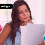 Mulher olhando em como usar a rescisão na garantia do empréstimo CLT.