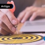 Simbolização de um tiro ao alvo com a finalidade de dar ênfase as pessoas a ter um objetivo profissional.