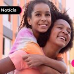 Mãe e filha em momento de diversão.