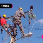 Trabalhadores electricistas.