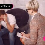 Pessoa em atendimento de psicoterapia.